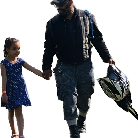 Meet your Posher, Seven - Picture 3 of 6